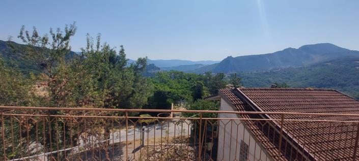 Image No.31-3 Bed Country Property for sale