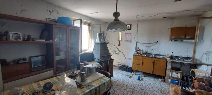 Image No.18-3 Bed Country Property for sale