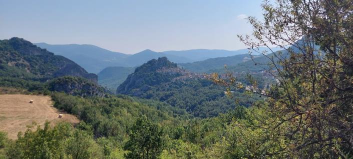 Image No.3-3 Bed Country Property for sale