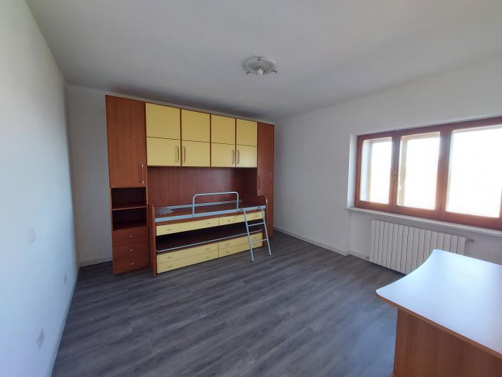 Image No.29-2 Bed Semi-Detached for sale