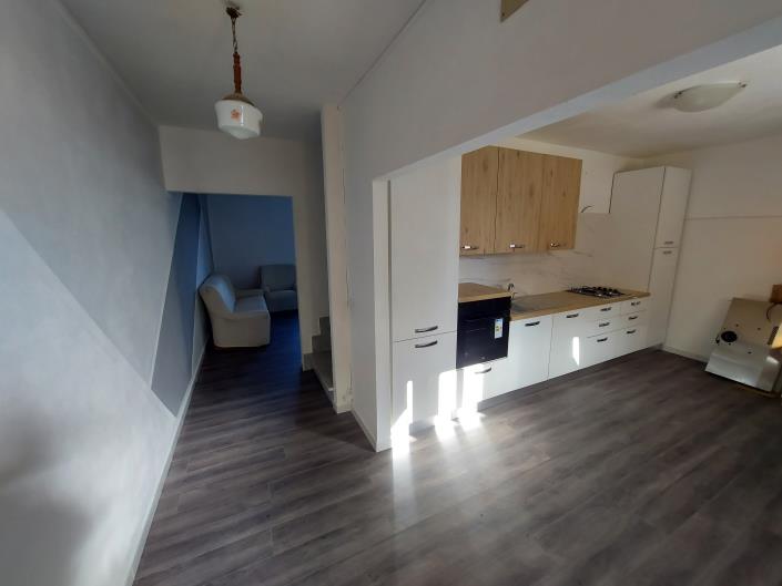 Image No.10-2 Bed Semi-Detached for sale