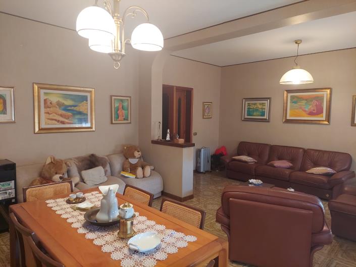 Image No.34-5 Bed Villa for sale