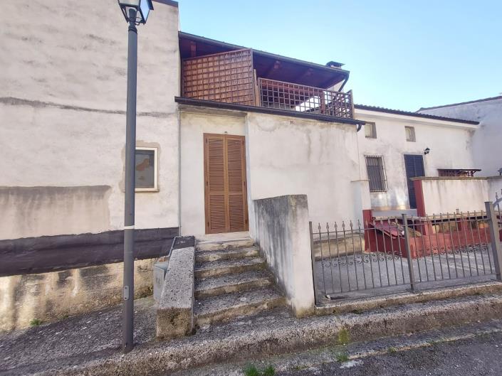 Image No.13-3 Bed Semi-Detached for sale