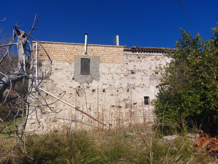 Image No.35-Maison de campagne de 1 chambre à vendre à Casoli