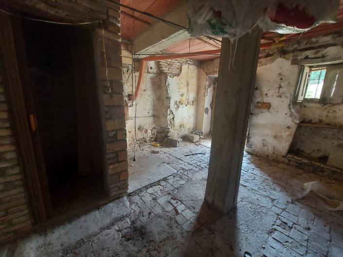 Image No.23-Maison de campagne de 1 chambre à vendre à Casoli