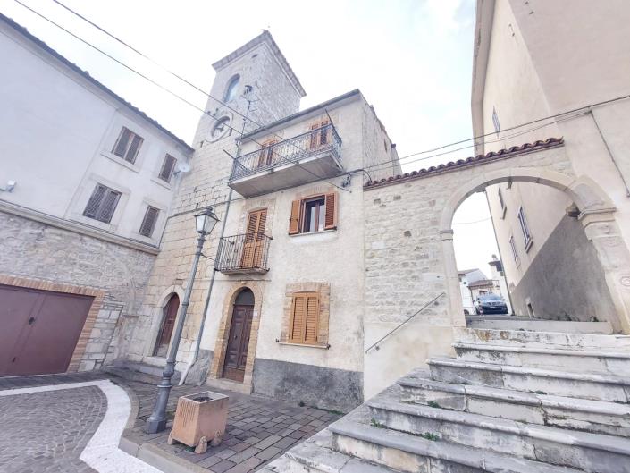 Image No.8-2 Bed Townhouse for sale