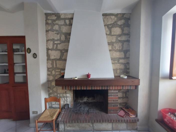 Image No.13-2 Bed Townhouse for sale