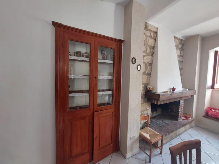 Image No.14-2 Bed Townhouse for sale