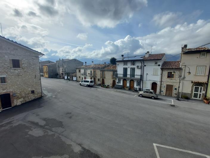 Image No.23-2 Bed Townhouse for sale