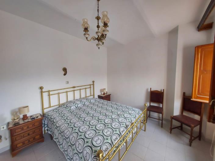 Image No.24-2 Bed Townhouse for sale