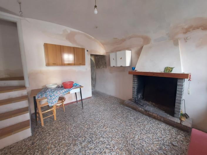 Image No.38-2 Bed Townhouse for sale