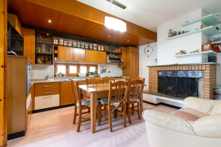 Image No.4-Villa / Détaché de 4 chambres à vendre à Fara Filiorum Petri