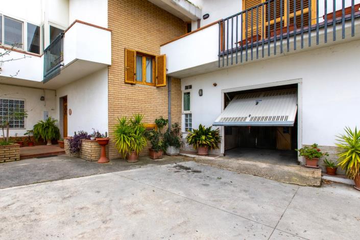 Image No.8-Villa / Détaché de 4 chambres à vendre à Fara Filiorum Petri