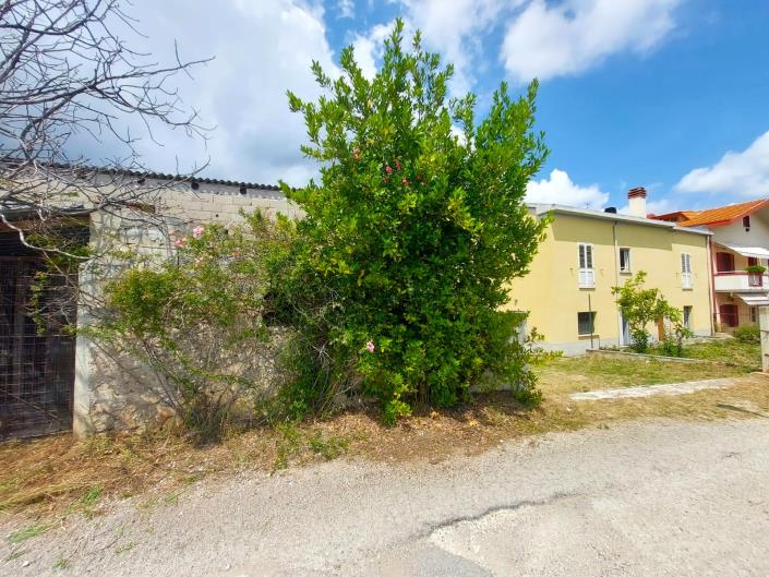 Image No.8-2 Bed Villa / Detached for sale