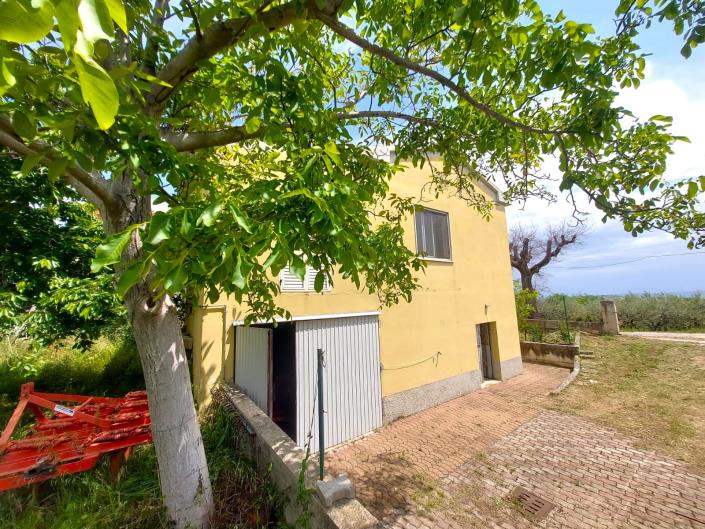 Image No.56-2 Bed Villa / Detached for sale