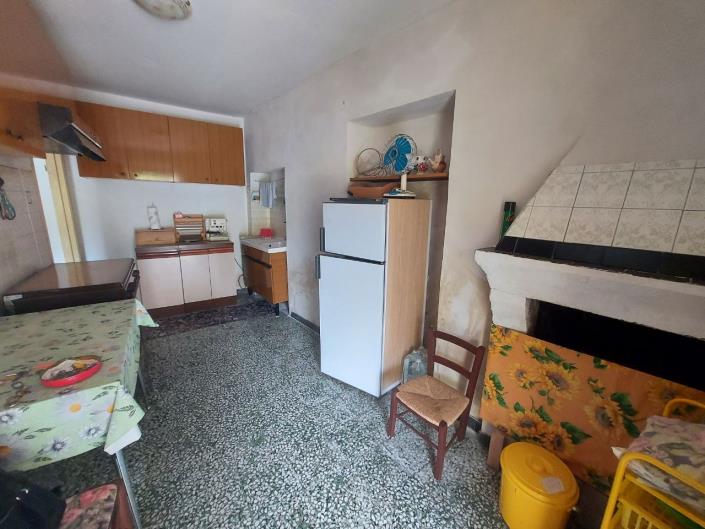 Image No.15-2 Bed Townhouse for sale