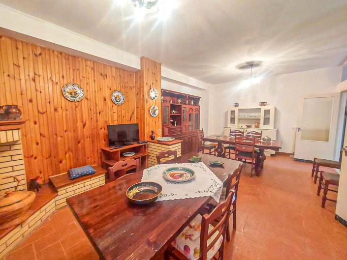 Image No.12-3 Bed Apartment for sale