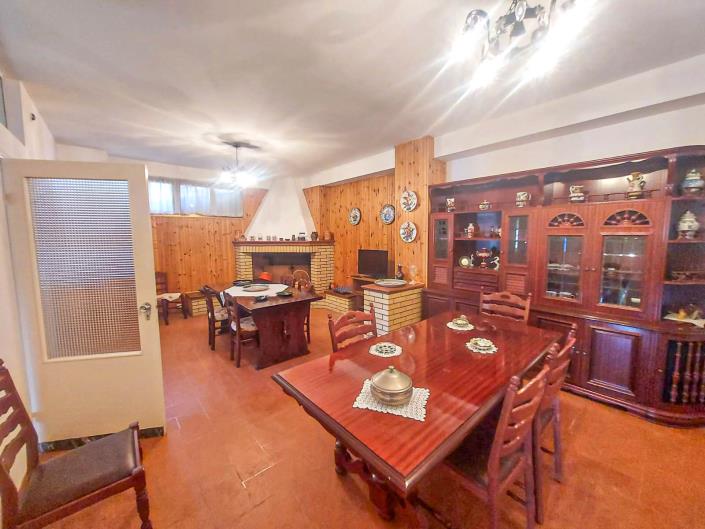 Image No.11-3 Bed Apartment for sale