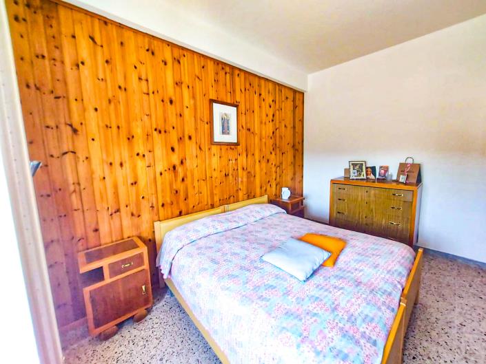 Image No.14-3 Bed Apartment for sale