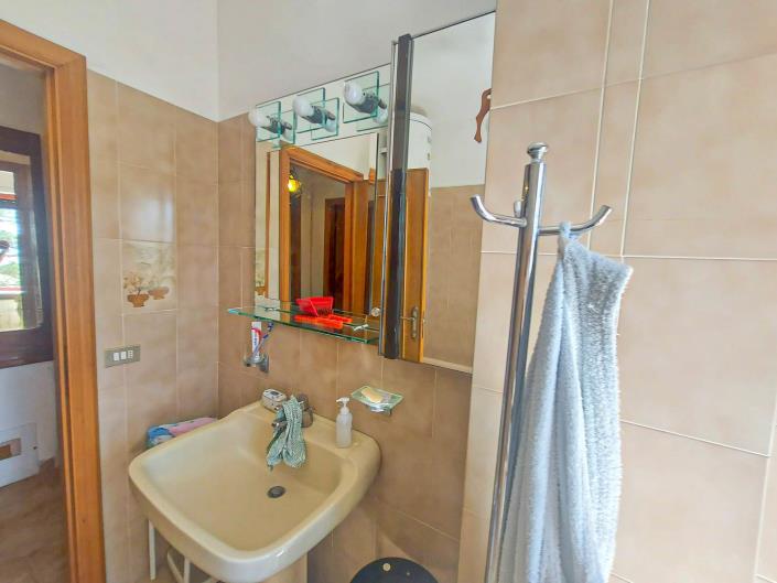 Image No.33-5 Bed Villa for sale