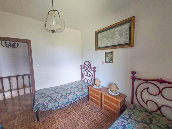 Image No.41-5 Bed Villa for sale