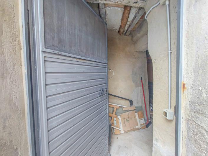 Image No.30-1 Bed Townhouse for sale