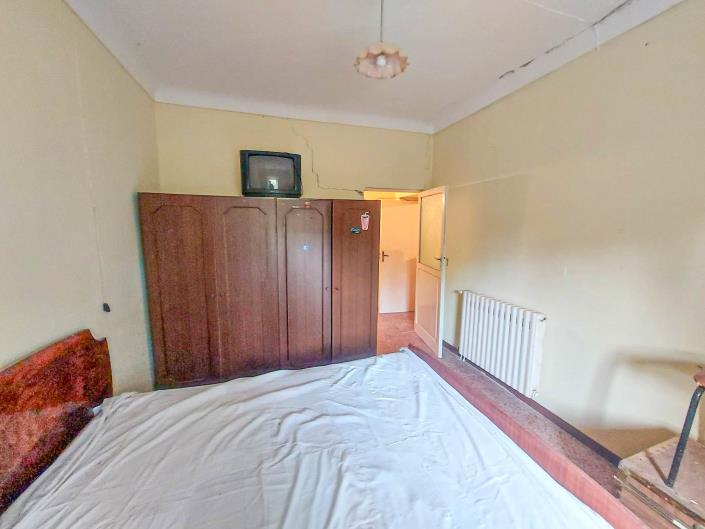 Image No.23-2 Bed Semi-Detached for sale