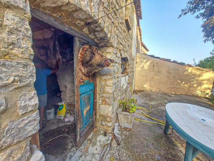 Image No.24-2 Bed Semi-Detached for sale