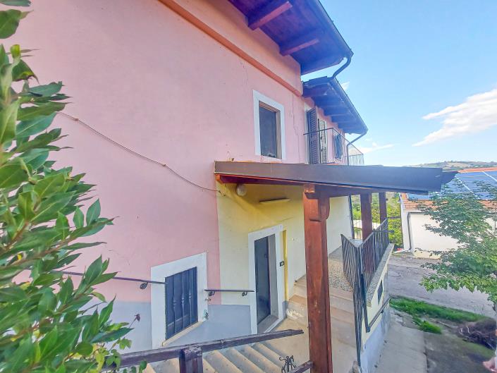 Image No.2-2 Bed Semi-Detached for sale