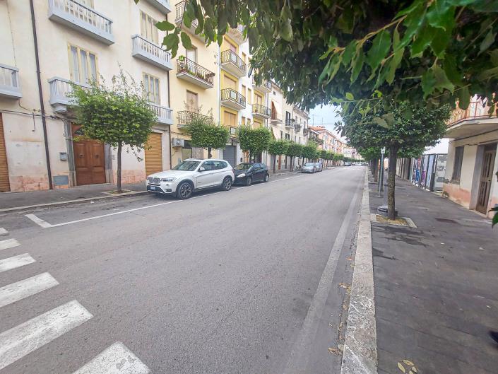 Image No.8-2 Bed Townhouse for sale