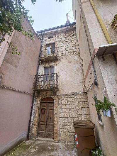 Image No.7-2 Bed Townhouse for sale