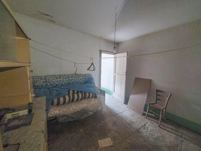 Image No.22-2 Bed Townhouse for sale