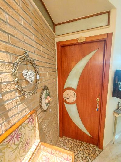 Image No.11-3 Bed Apartment for sale