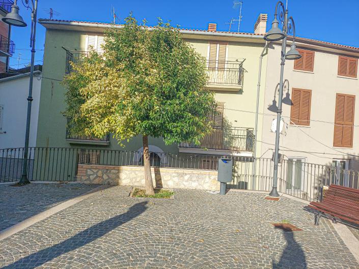 Image No.6-4 Bed Townhouse for sale