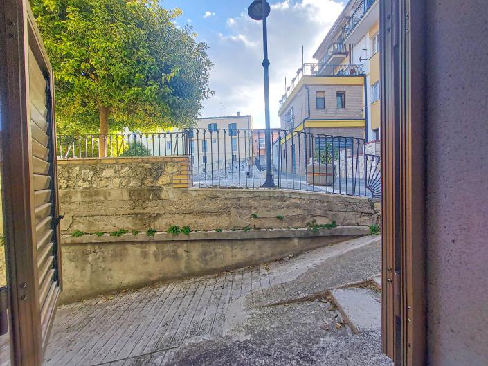 Image No.16-4 Bed Townhouse for sale