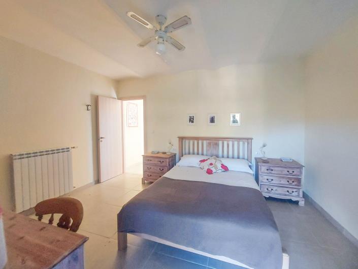 Image No.39-5 Bed Villa / Detached for sale