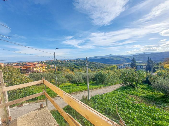 Image No.2-Maison de campagne de 3 chambres à vendre à Palombaro