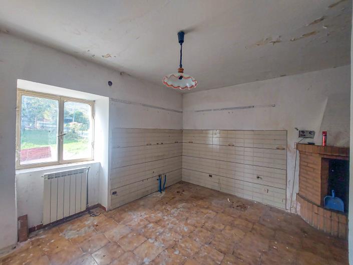 Image No.6-Maison de campagne de 3 chambres à vendre à Palombaro