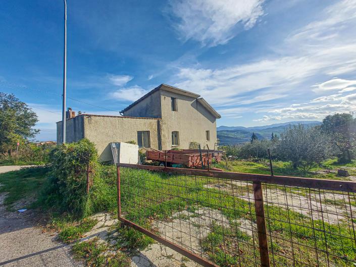 Image No.9-Maison de campagne de 3 chambres à vendre à Palombaro