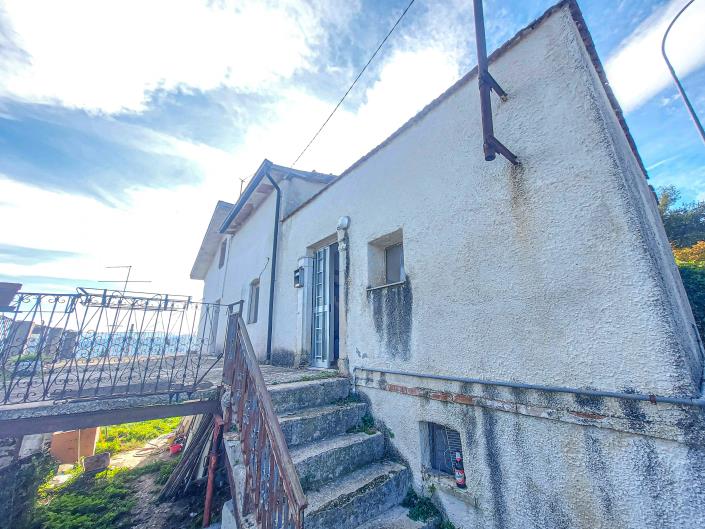 Image No.14-Maison de campagne de 3 chambres à vendre à Palombaro