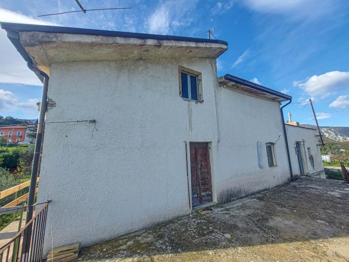 Image No.16-Maison de campagne de 3 chambres à vendre à Palombaro