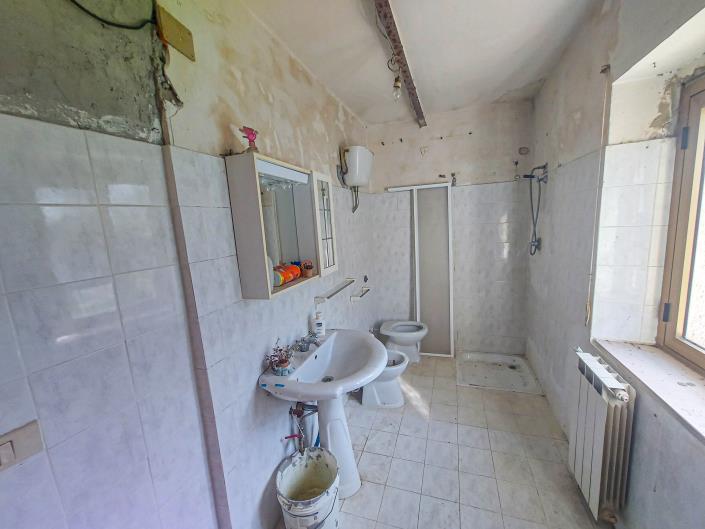 Image No.24-Maison de campagne de 3 chambres à vendre à Palombaro