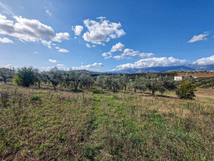 Image No.2-Propriété de pays de 2 chambres à vendre à Sant' Eusanio Del Sangro