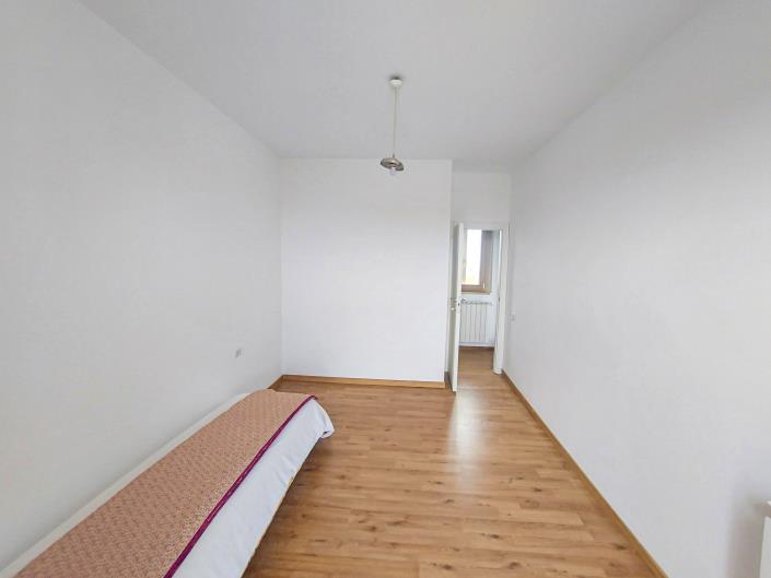 Image No.38-2 Bed Semi-Detached for sale