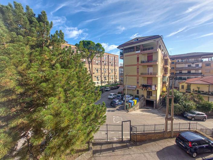 Image No.30-2 Bed Apartment for sale