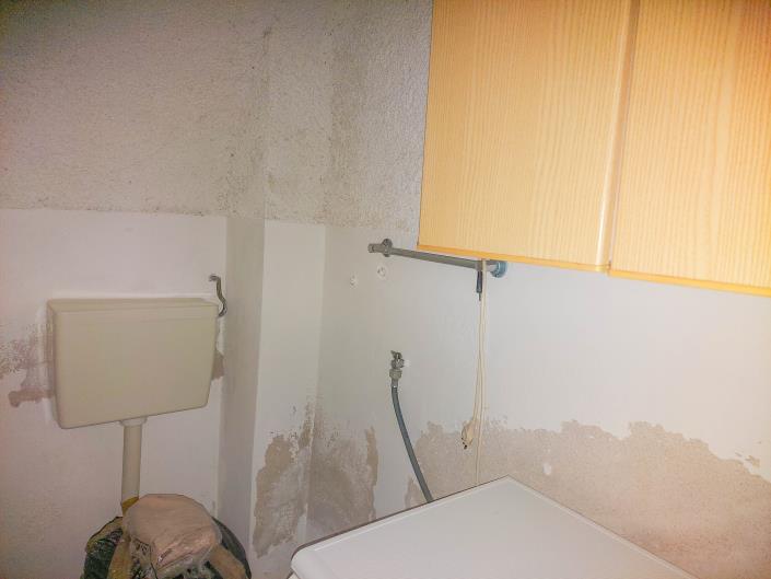 Image No.15-2 Bed Semi-Detached for sale