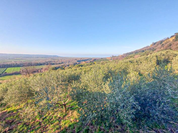 Image No.55-Propriété de pays de 2 chambres à vendre à Torino di Sangro