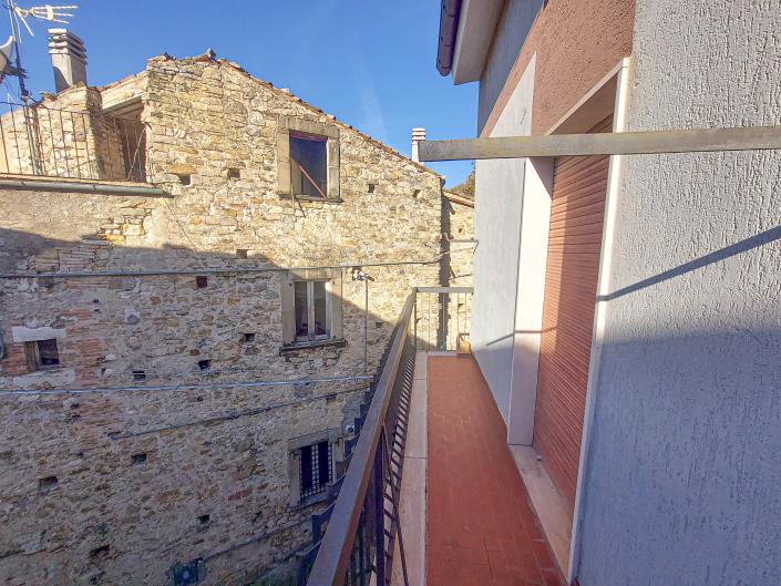 Image No.3-Maison de ville de 3 chambres à vendre à Bomba