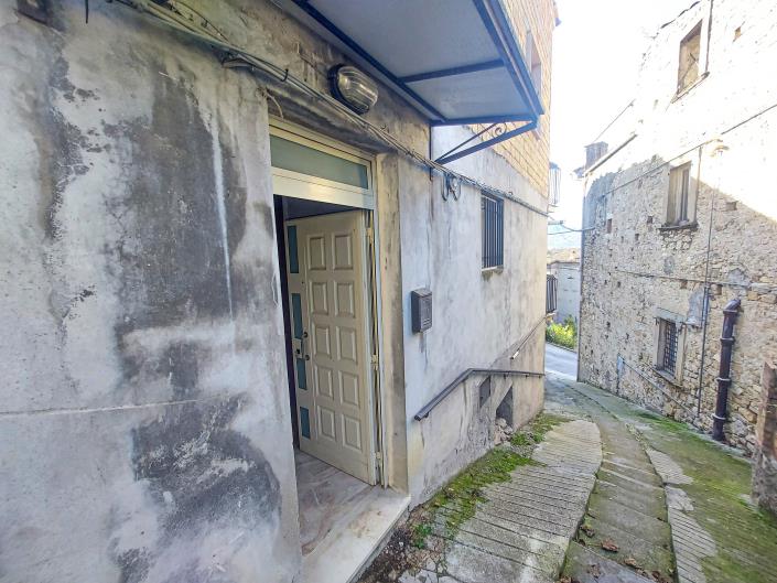 Image No.12-Maison de ville de 3 chambres à vendre à Bomba