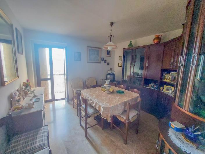 Image No.15-Maison de ville de 3 chambres à vendre à Bomba